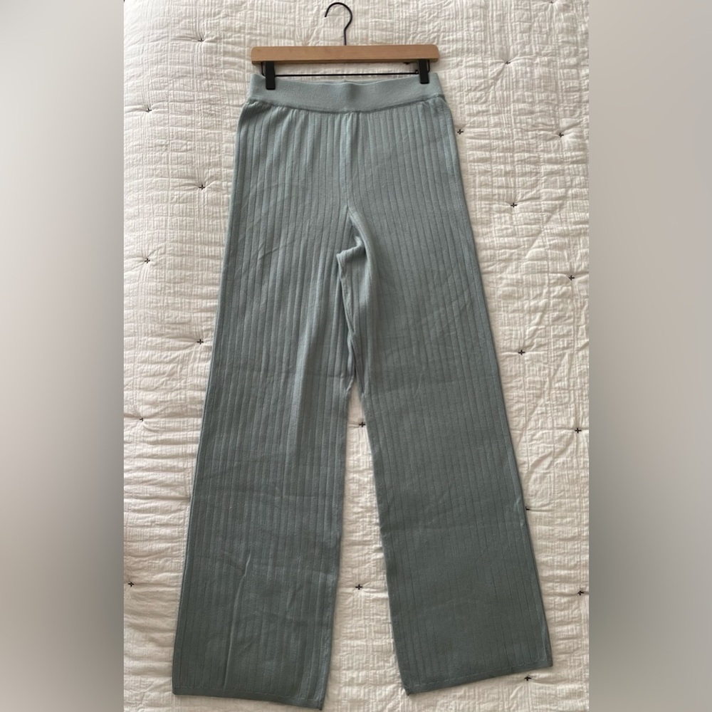 ABERCROMBIE & FITCH 90s Straight Ribbed Knit Sweater Pants Soft A&F Size M NWOT - Picture 6 of 14